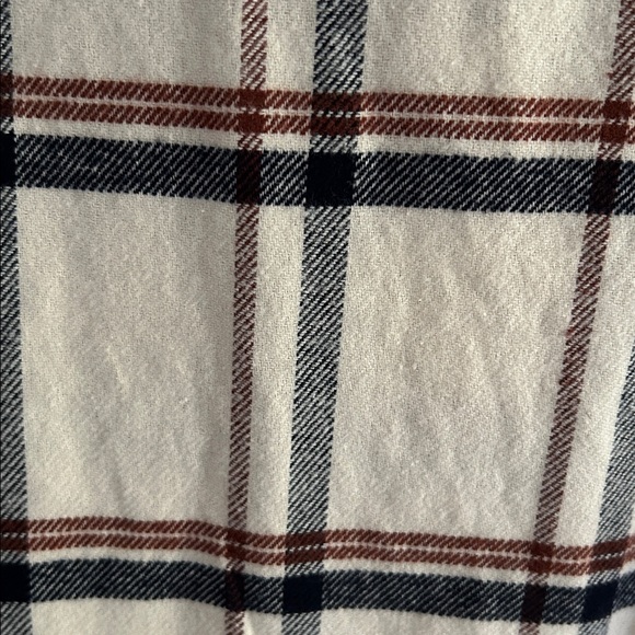 Ladies Plaid Button-Up flannel Shirt NNT colors- cream, dark navy blue & rust - Picture 8 of 9